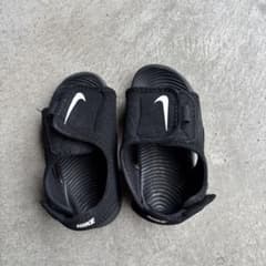 NIKE キッズ サンダル ブラックのサムネイル