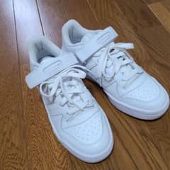 アディダス　フォーラム　24.5のサムネイル