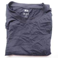 ユニクロ　UNIQLO AIR REISM 丸首　UVカット　ロングTシャツのサムネイル