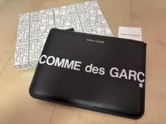 新品未使用 コムデギャルソン ロゴポーチ 化粧 トラベル ガジェット 