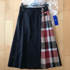 新品☆ ブルーレーベルクレストブリッジ ☆ プリーツ巻きスカートのサムネイル