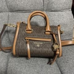 【美品】MICHAEL KORS ショルダーバッグのサムネイル