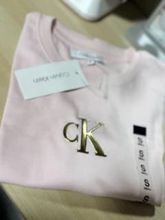 Calvin Klein Tシャツ ピンク 新品のサムネイル