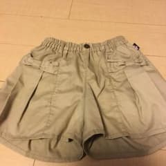 ショートパンツのサムネイル
