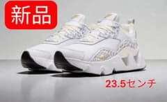 Nike ナイキ　レオパード柄 スニーカー 箱付き　23.5センチのサムネイル