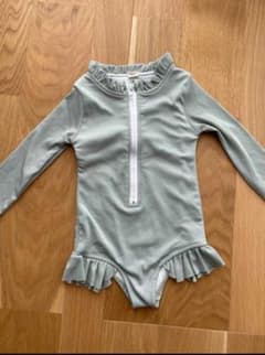 韓国子供服　水着　ラッシュガードのサムネイル