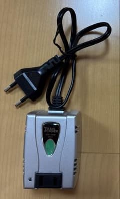 カシムラ 海外旅行用 変圧器 ダウントランス240V 35W TI-352のサムネイル