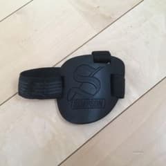 シフトカバー 足に取り付けてねのサムネイル