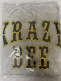 KRAZY BEE パーカー　ボトムスセットのサムネイル