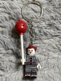 ペニーワイズ キーホルダー ミニフィグ風 キーホルダーのサムネイル