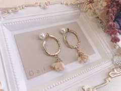 ハンドメイドアクセサリー✩.*˚のサムネイル