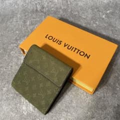 ルイヴィトン 折り財布　モノグラムミニ ポルト ビエ カルト クレディモネ　緑 ルイヴィトン 折り財布 モノグラムミニ ポルト ビエ カルト
