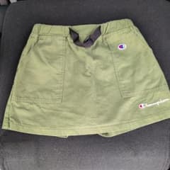 みかっち。様専用　130 Champion キッズ ハーフパンツ カーキのサムネイル