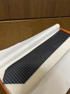 【新品未使用】HERMES エルメス ネクタイ　シルクのサムネイル