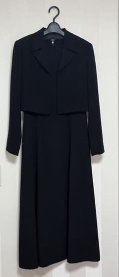 ブラックフォーマル　礼服のサムネイル