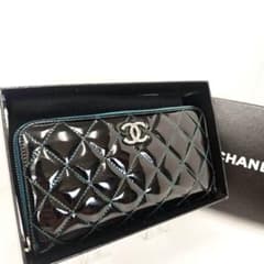 美品 CHANEL 長財布 ブラック エナメル マトラッセ ココマーク