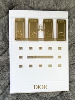 DIORシーズナルギフト2025 ブックマークのサムネイル