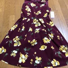 花柄ワンピース ドレスのサムネイル