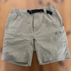 OAKLEY オークリー ショートパンツ ベージュ Mサイズのサムネイル