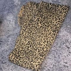 ヒョウ柄マフラーのサムネイル