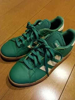 adidas スニーカー グリーンのサムネイル