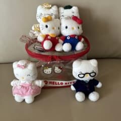 25周年記念　レトロ　ハローキティ　ファミリー　ぬいぐるみのサムネイル