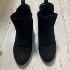 黒 スエード ブーティ 中ヒールのサムネイル