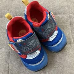 アンパンマン　スニーカー　13.5のサムネイル