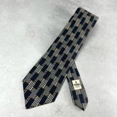 ネクタイ FENDI A tie Zucca FF logo silk Black FENDI tie zucca logo silk100% navy - メルカリ