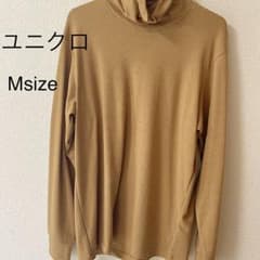 UNIQLO タートルネックのサムネイル
