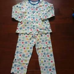 パジャマ３点セット　120㎝のサムネイル