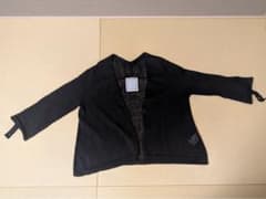 美品　ビアズリー　リネンショートカーディガン(黒)のサムネイル