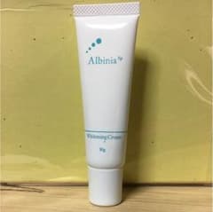 アルバニア ホワイトニングクリームのサムネイル
