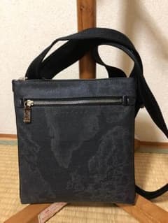 ショルダーバッグのサムネイル