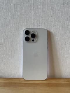 7/5まで】iPhone15 ProMax 256GB本体 ホワイトチタニウム - メルカリ