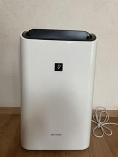 SHARPプラズマクラスター除湿機CV-G120 - メルカリ