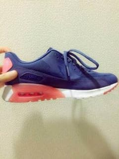 NIKE AIR MAXのサムネイル