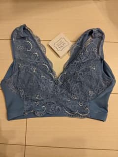 新品タグ付きナイトブラのサムネイル