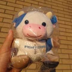 日本ハムファイターズ　うしぬいぐるみ　万波のサムネイル