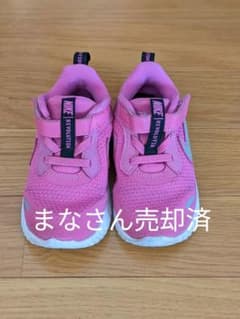 スニーカーのサムネイル