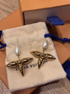 LOUIS VUITTON ブックルドレイユ ルイゼット M80267のサムネイル