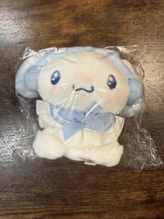 サンリオ シナモロール くじ　ぬいぐるみ マスコットのサムネイル