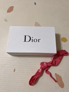 【値下げしました！】Dior ギフトボックス ホワイトのサムネイル
