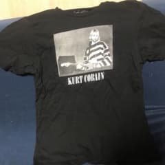 カートコバーン　Tシャツのサムネイル