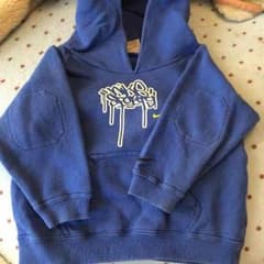 ナイキ  90センチ  パーカーのサムネイル