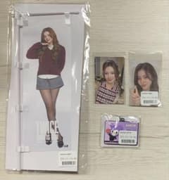 TWICE サナ 国立 オンラインくじ ミニのぼり キーホルダー ステッカーのサムネイル