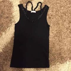 フリル  黒タンクトップのサムネイル