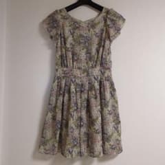 Lois CRAYON花柄ノースリーブワンピース Mのサムネイル