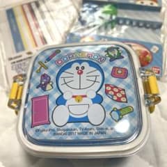 ドラえもん　デザートケース　150ml おまけつきのサムネイル