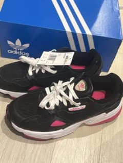 adidas FALCON W EE5123 スニーカー 22.5cm 新品 - メルカリ